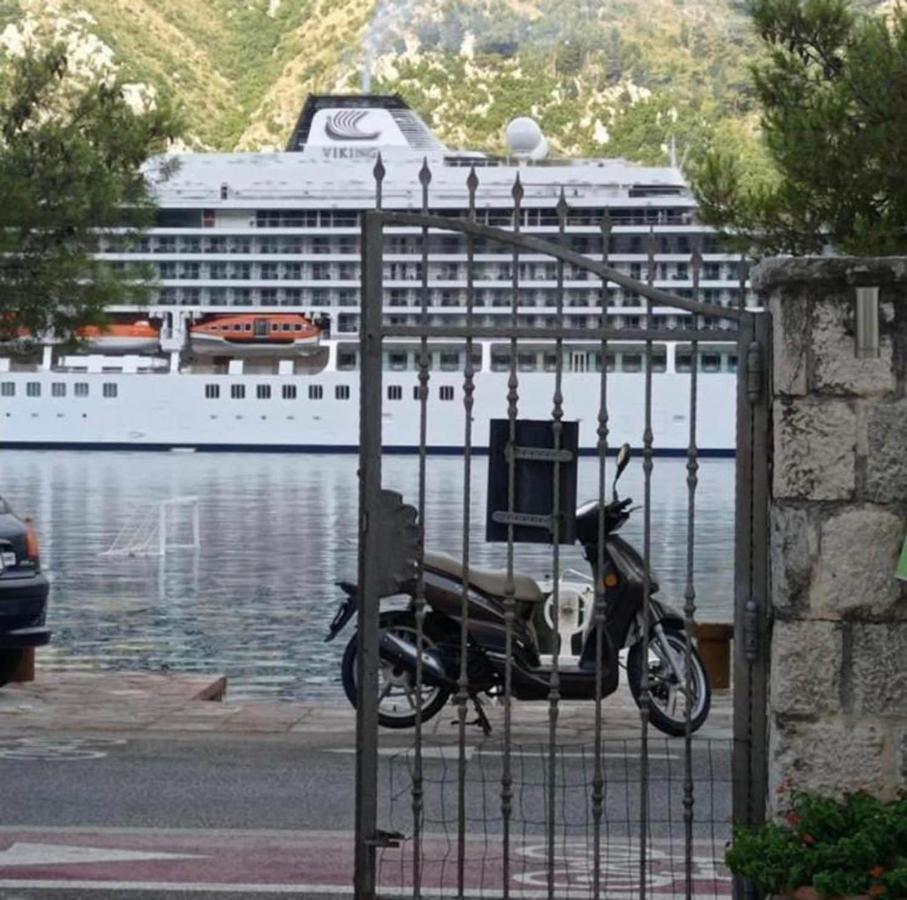 Amazing Sea View Guest House Adriatica Kotor Exterior photo